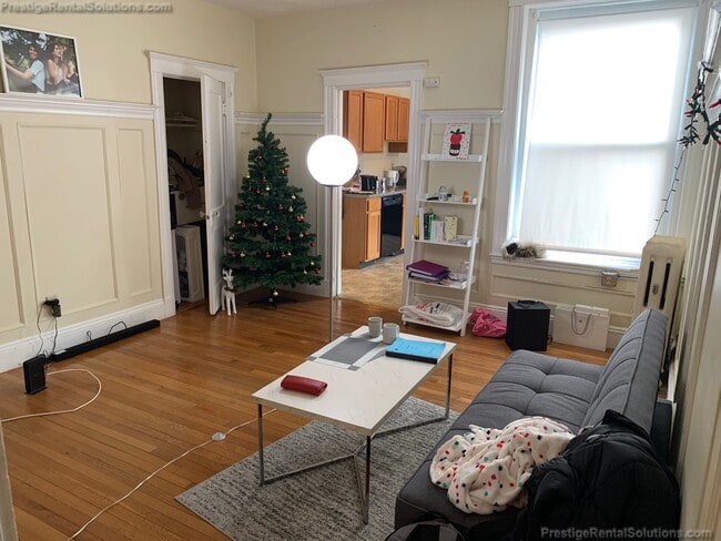 Building Photo - 1116 Commonwealth Ave