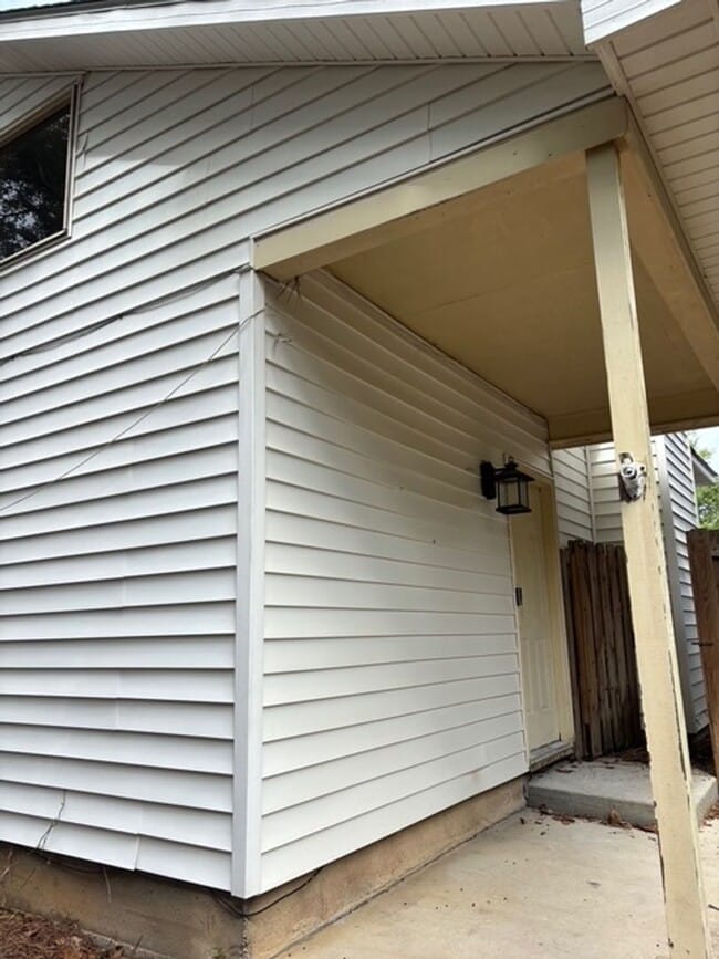 Building Photo - 5922 Windham Ct