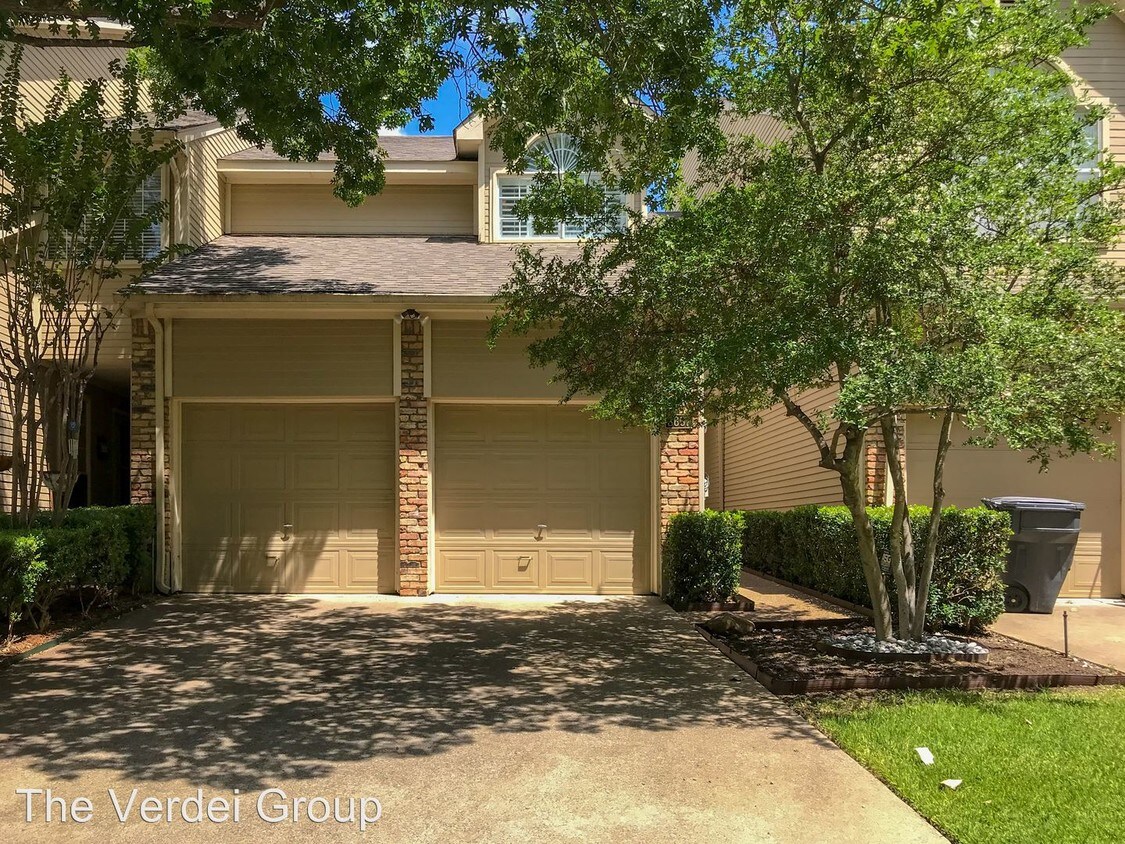 Primary Photo - 2 br, 2.5 bath House - 8667 Brittania Court