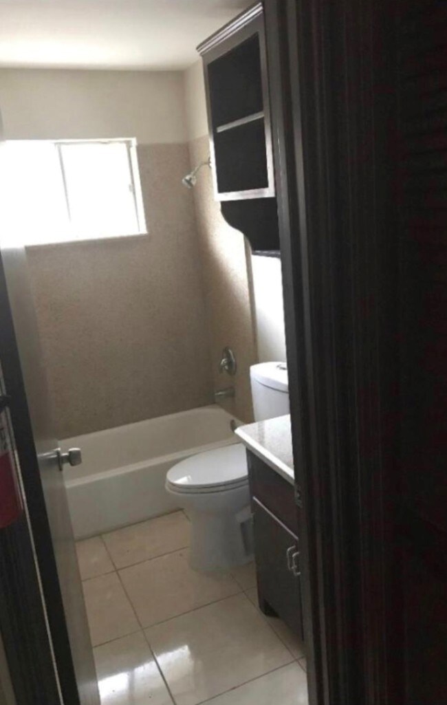  - 601 Gastel Cir