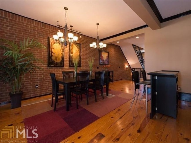Building Photo - 5512 Glenridge Dr