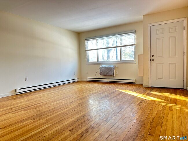 Foto del edificio - 168 Belltown Rd