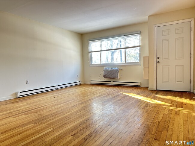 Building Photo - 168 Belltown Rd