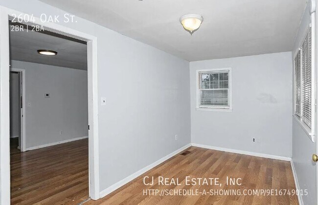 Foto del edificio - 2604 Oak St