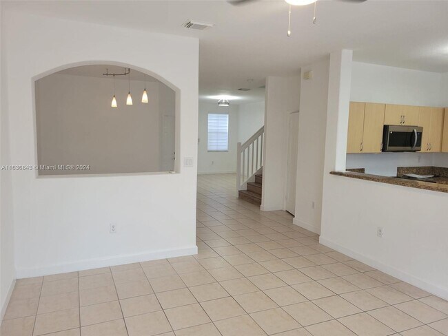 Building Photo - 7676 NW 116 Pl