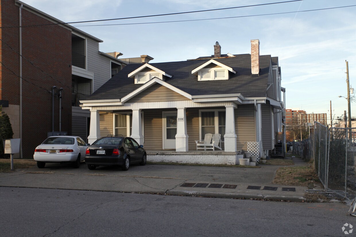 Primary Photo - 2108 Acklen Ave