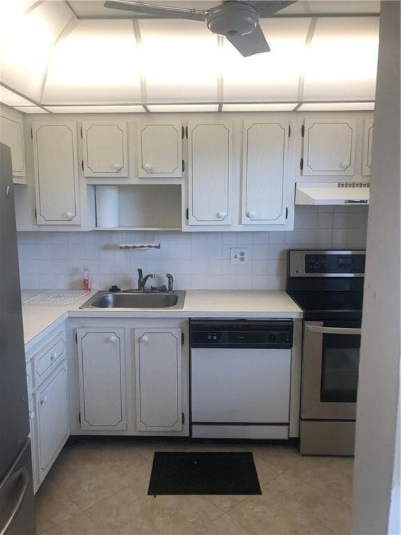 Foto del edificio - 1005 Country Club Dr