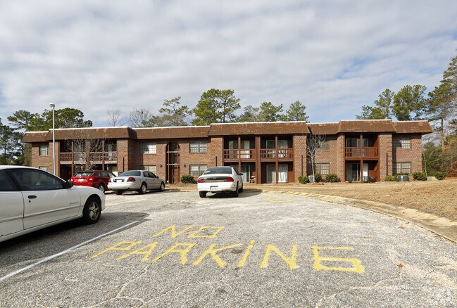 Building Photo - Gables Court Apartments