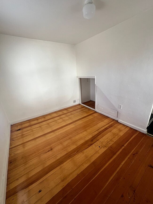 Building Photo - 1626 N Arthur Ave