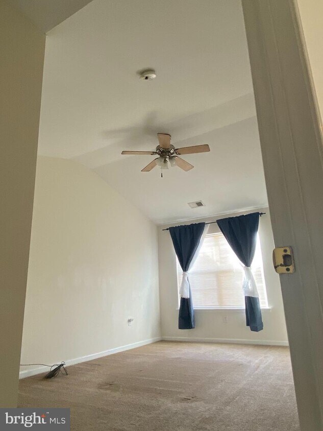Primary Photo - 107 Cypress Ct