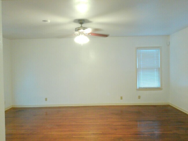 Foto del edificio - 1017 Sorrell St