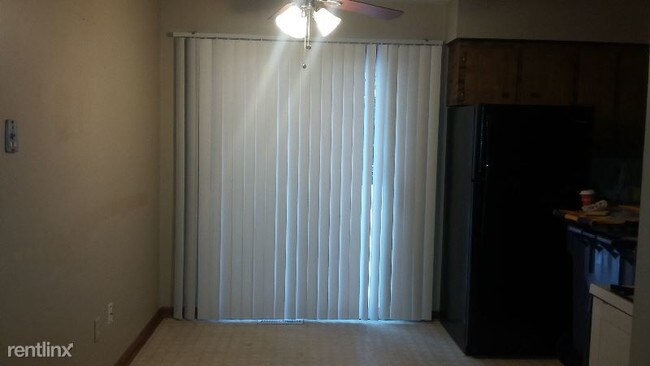 Building Photo - 2 br, 1 bath Apartment - 2161 Shangrai-La Dr