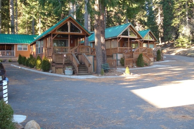Park Entrance - Campers Cove Resort