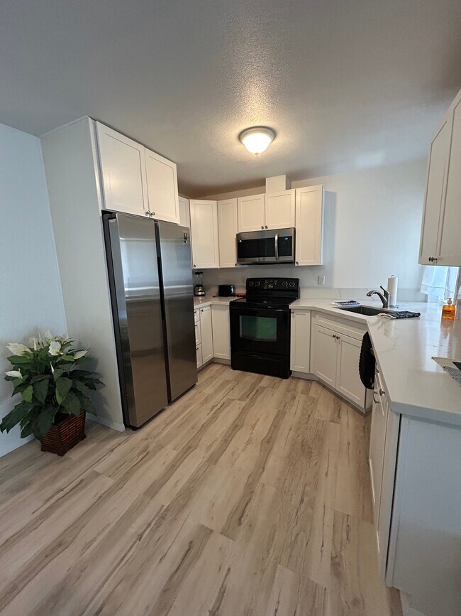 Cocina - 1796 Bahama Ave