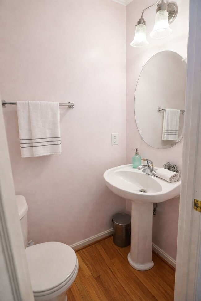 Building Photo - 7706 Heartwood Ln