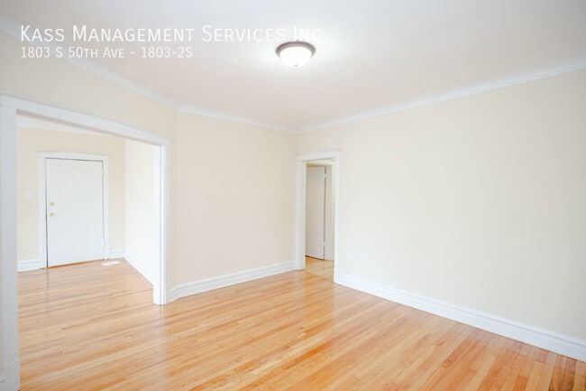 Foto del edificio - 1803 S 50th Ave