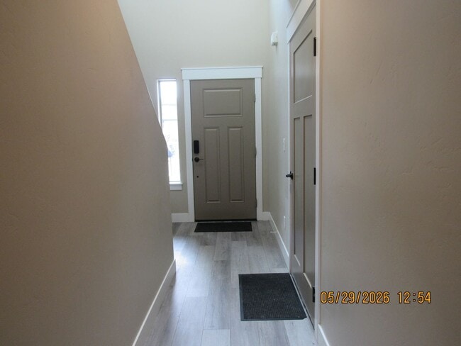Building Photo - Townhome in Rifle!