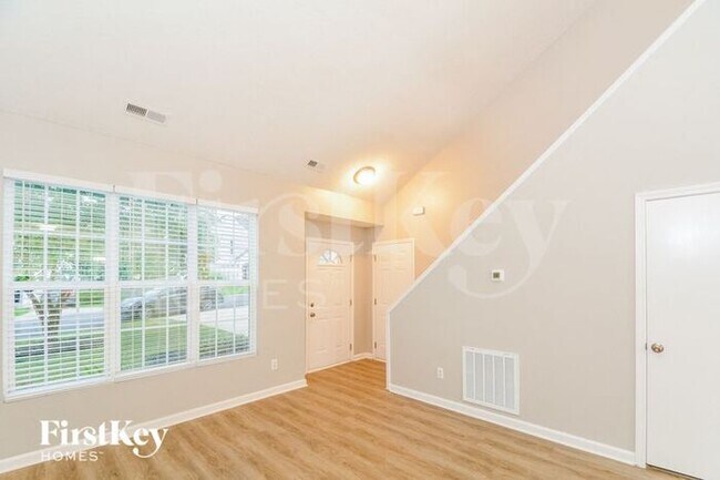 Foto del edificio - 125 N Honey Springs Ave