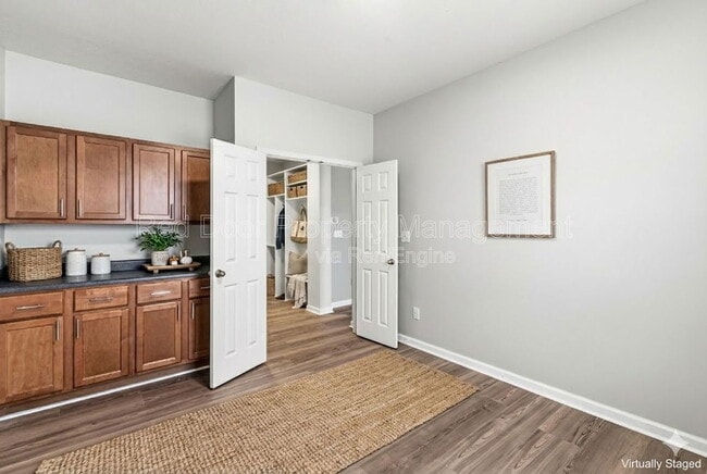 Foto del edificio - 7737 Solomon Dr