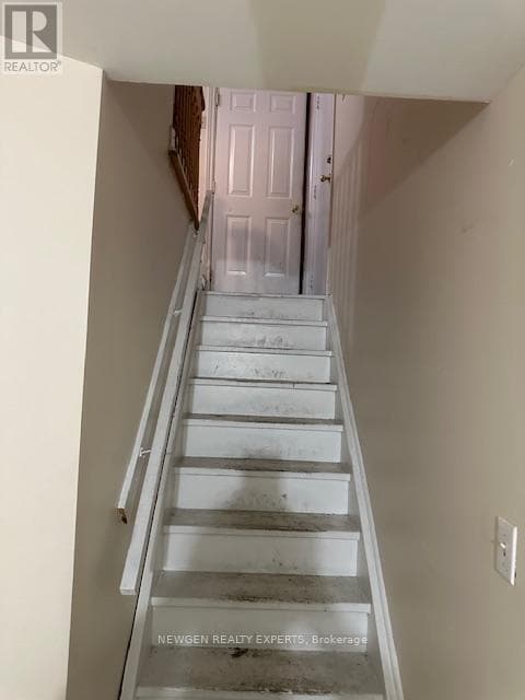 Building Photo - 202 Fernforest Dr