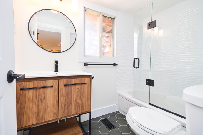 Building Photo - 107 Nairn Ave