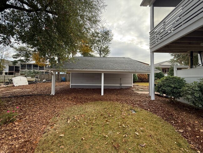 Foto del edificio - 334 NE 48th St