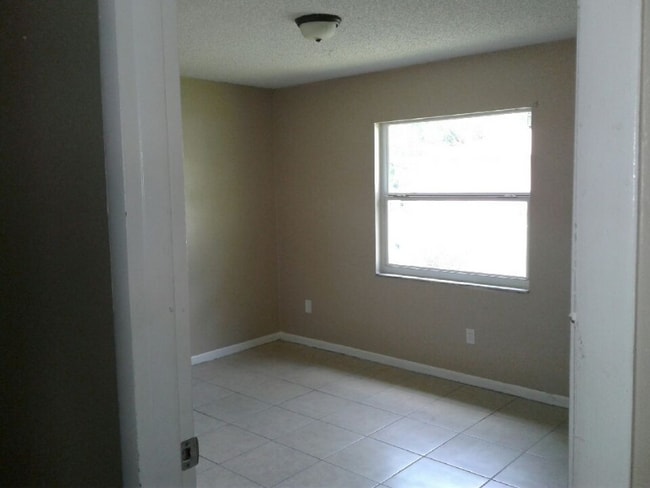 Building Photo - 1406 Herschell St