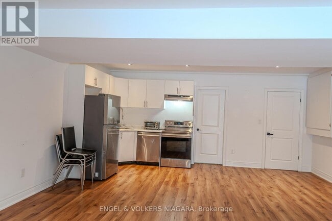 Building Photo - 7171 Lionshead Ave