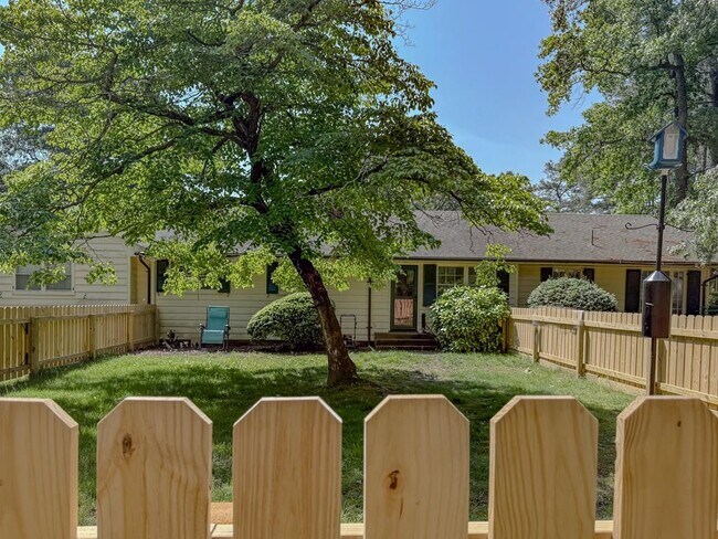 Foto del edificio - 35197 Hillsborough Dr