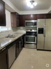 Building Photo - 9351 Fontainebleau Blvd