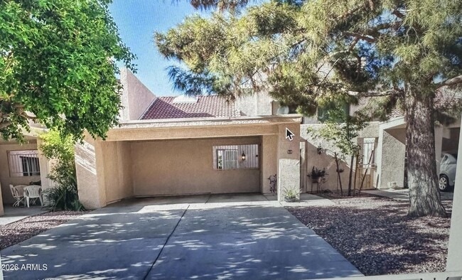 Building Photo - 33 E Beck Ln
