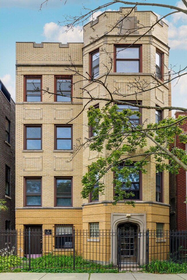 Foto del edificio - 1839 N Humboldt Blvd