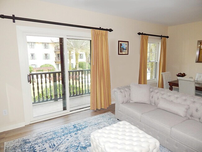 Foto del edificio - 955 Registry Blvd