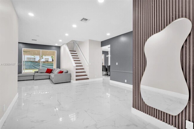 Foto del edificio - 5040 Willow Pond Rd W