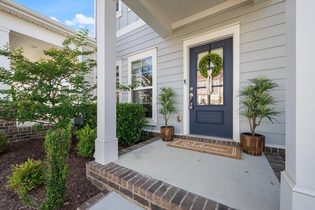 Building Photo - 3255 Tasker Dr
