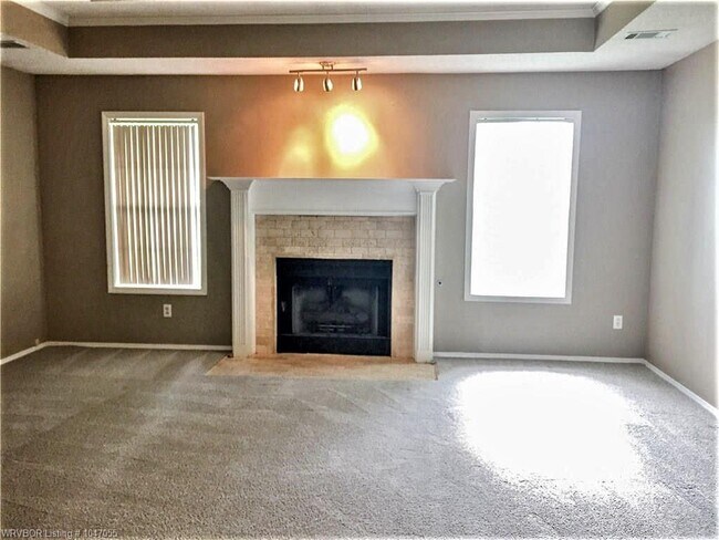 Building Photo - 6700 Fallstone Rd