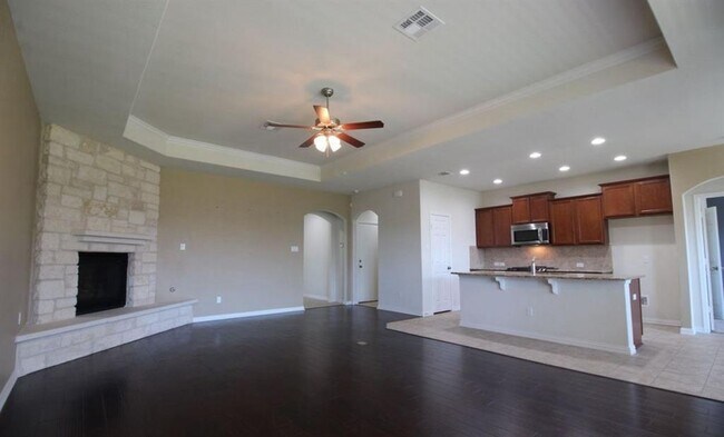 Building Photo - 3005 Angelina Ct