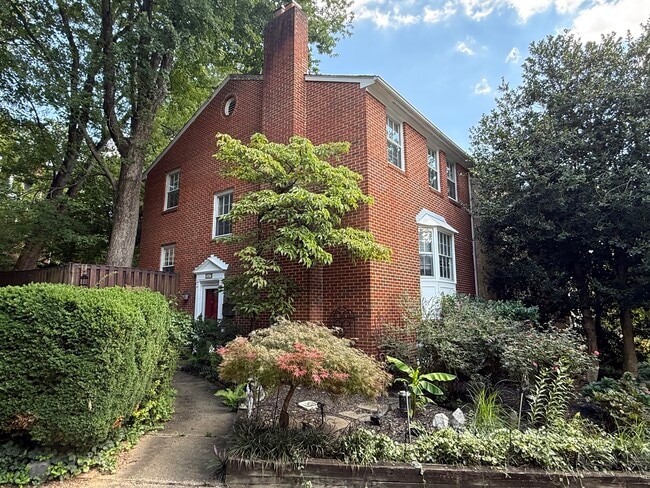 Building Photo - 3307 Webley Ct