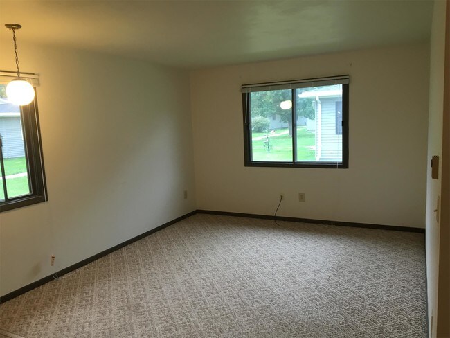 Building Photo - 201 7th Ave SE