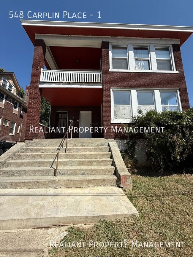 Building Photo - 548 Carplin Pl