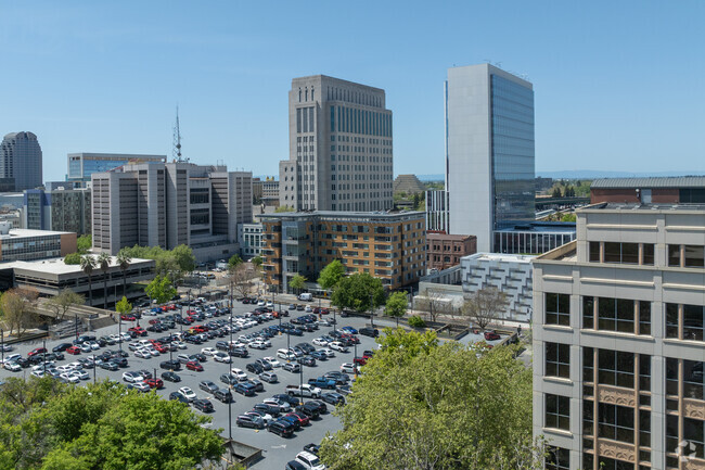 Contexto - The 7th & H Housing Community