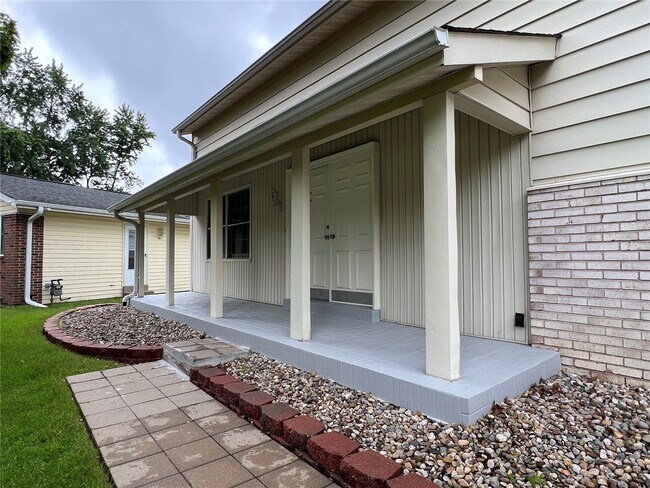 Building Photo - 2510 Woodsage Dr