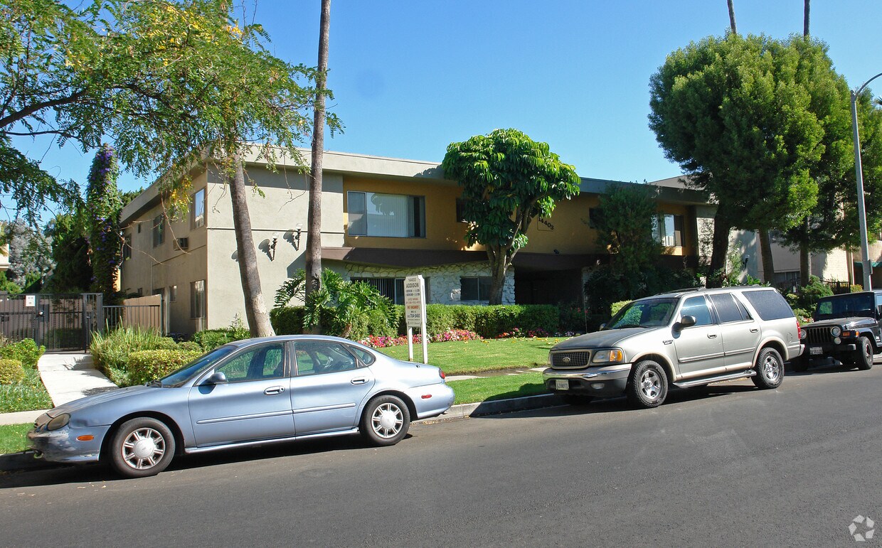 185 Apartments Available for Rent in Sherman Oaks, CA