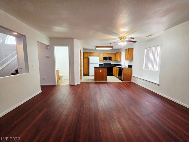Building Photo - 1824 Sierra Valley Way