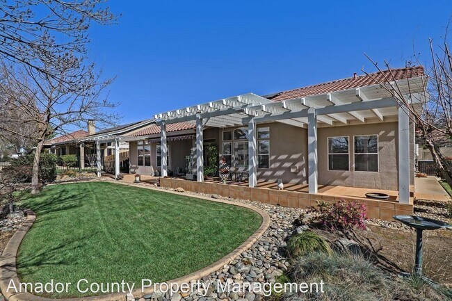 Foto del edificio - 3 br, 2 bath House - 621 Fairway Dr