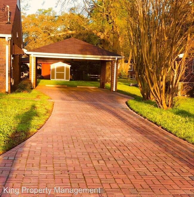 Foto del edificio - 2 br, 3 bath House - 718 Monger Street