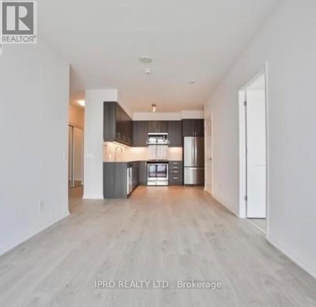 Photo du bâtiment - 7895-7895 Jane St