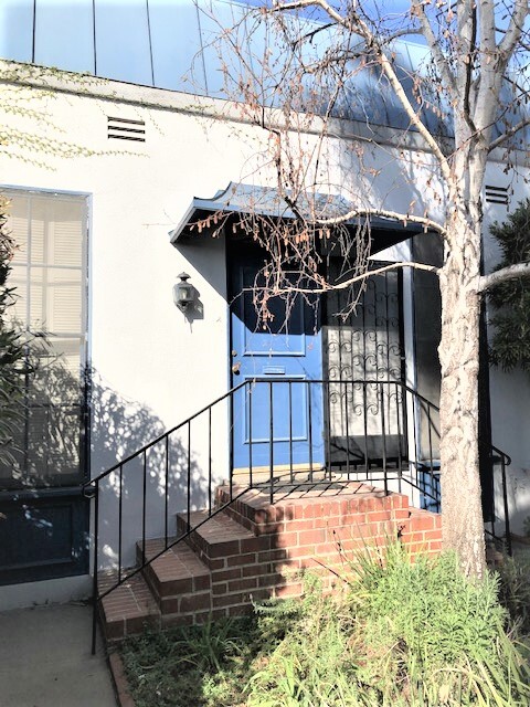 Primary Photo - 1107 19th St