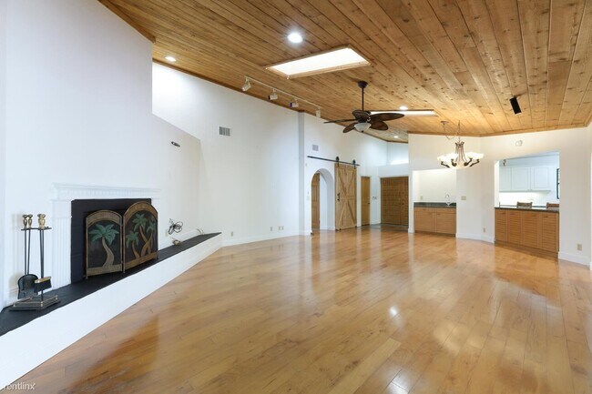 Foto del edificio - 3 br, 2 bath House - 341 Oregon Ln