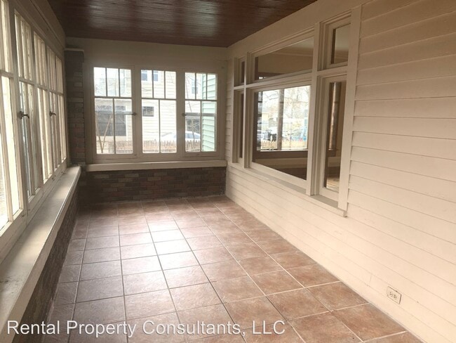 Building Photo - 1750 Berkley Ave SW